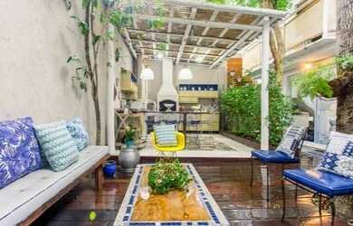 Imagem: A casa possui 5 Dormitórios, 5 Banheiros, 2 Vagas na garagem