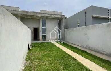 Imagem: A casa possui 3 Dormitórios, 2 Banheiros, 2 Vagas na garagem