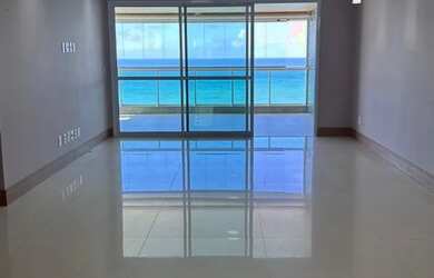 Imagem: O apartamento possui 4 Dormitórios, 5 Banheiros, 4 Vagas na