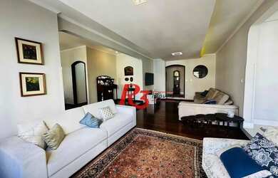 Imagem: O apartamento possui 5 Dormitórios, 5 Banheiros, 3 Vagas na