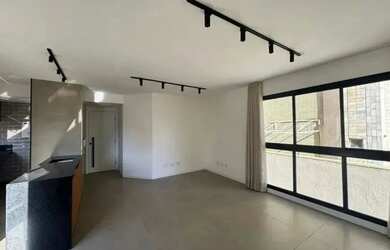 Imagem: O apartamento possui 2 Dormitórios, 2 Banheiros, 2 Vagas na