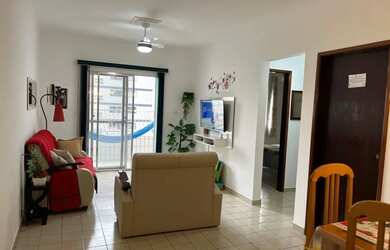 Imagem: O apartamento possui 1 Dormitório, 1 Banheiro, 1 Vaga na garagem