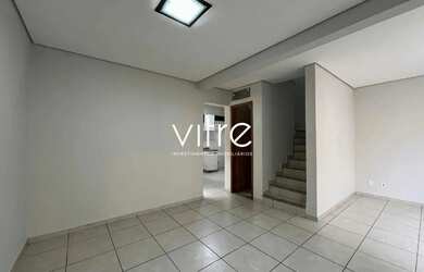 Imagem: A casa possui 3 Dormitórios, 2 Banheiros, 1 Vaga na garagem