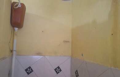 Imagem 11: Alugo casa kitinet. Varanda, 1 Banheiroe1 Dormitório