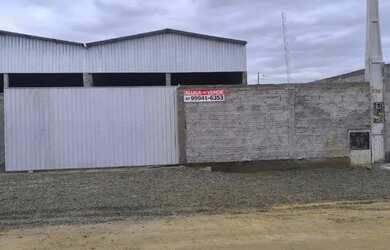 Imagem: O depósito possui 5 Vagas na garagem, 100.000m² de Área e