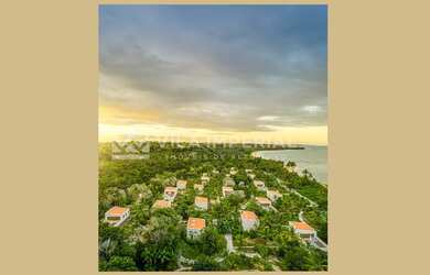 Imagem 6: Casa projetada por Isay Weinfeld à venda na Reserva Trancoso