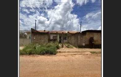 Imagem: A casa possui 2 Dormitórios, 1 Banheiro e 180m² de Área e