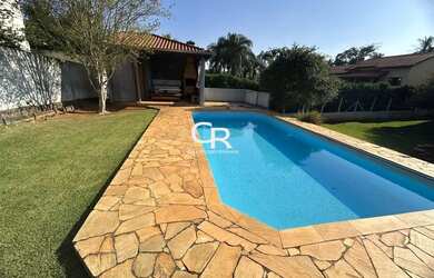 Imagem: A fazenda possui 195m² de Área e está localizado em Terras