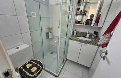 Imagem 12: Apartamento semimobiliado com planejados de 2 qts sendo 1 suíte na melhor...