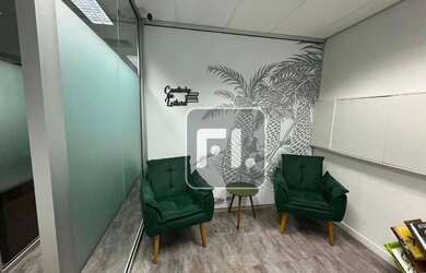 Imagem: O depósito possui 2 Vagas na garagem, 136m² de Área e está