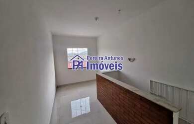 Imagem: O apartamento possui 2 Dormitórios, 1 Banheiro e está localizado