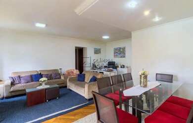 Imagem: O apartamento possui 4 Dormitórios, 5 Banheiros, 2 Vagas na