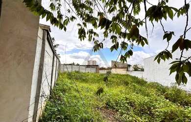 Imagem: O terreno possui 342m² de Área e está localizado em Vila