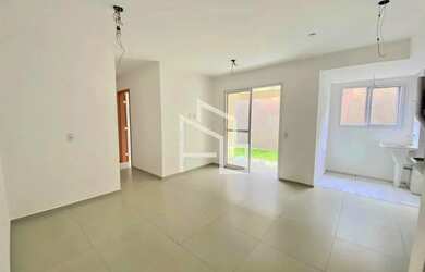 Imagem: O apartamento possui 2 Dormitórios, 2 Banheiros, 2 Vagas na