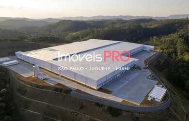 Imagem: O depósito possui 54.961m² de Área e está localizado em