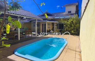 Imagem: A casa em condomínio possui 4 Dormitórios, 5 Banheiros, 3