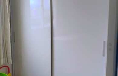 Imagem 8: Apto 2 Quartos Na P da Costa Armários na Cozinha e Banheiros