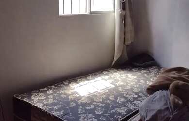 Imagem: A casa possui 1 Dormitório, 1 Banheiro e está localizado