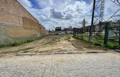 Imagem 1: Vendo Área com 754m quadrados