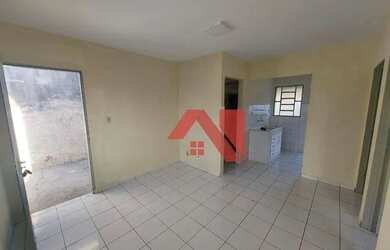 Imagem: A casa em condomínio possui 2 Dormitórios, 1 Banheiro, 3 Vagas