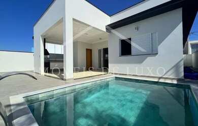 Imagem: A casa em condomínio possui 3 Dormitórios, 3 Banheiros, 2