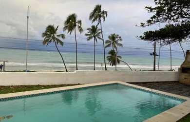 Imagem: A casa possui 5 Dormitórios, 5 Banheiros, 4 Vagas na garagem