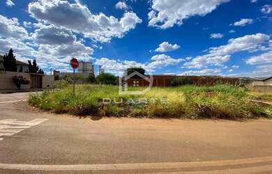 Imagem 3: Lote de esquina e contra esquina em bairro Flor do cerrado