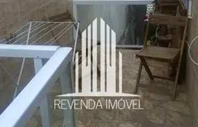 Imagem: A casa possui 5 Dormitórios, 2 Banheiros, 2 Vagas na garagem