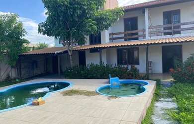 Imagem: A casa para alugar possui 4 Dormitórios, 3 Banheiros e 400m²