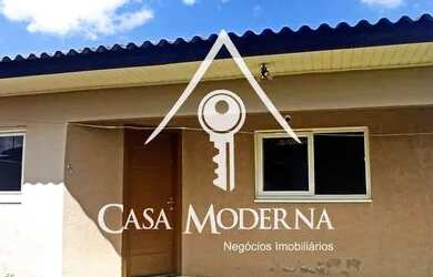 Imagem: A casa possui 2 Dormitórios, 2 Banheiros, 2 Vagas na garagem