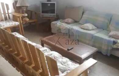 Imagem: A casa possui 5 Dormitórios, 5 Banheiros, 4 Vagas na garagem