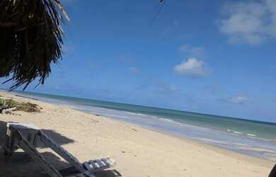 Imagem: O terreno possui 420m² de Área e está localizado em Pitimbu