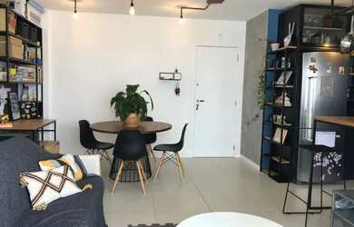 Imagem: O apartamento possui 2 Dormitórios, 2 Banheiros, 1 Vaga na