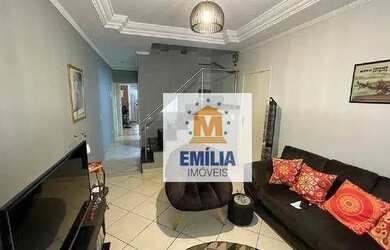 Imagem: A casa possui 4 Dormitórios, 3 Banheiros, 2 Vagas na garagem