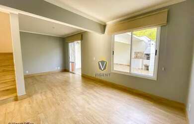 Imagem: A casa em condomínio possui 3 Dormitórios, 2 Banheiros, 3