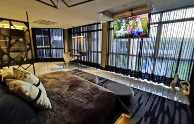 Imagem 12: Casa para aluguel possui 800 metros quadrados com 5 quartos