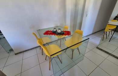 Imagem 8: Apartamento semimobiliado com planejados de 2 qts sendo 1 suíte na melhor...