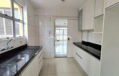 Imagem: O apartamento possui 3 Dormitórios, 2 Banheiros, 1 Vaga na