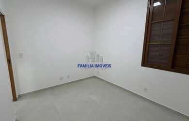 Imagem 13: Casa reformada para alugar com 3 dormitórios no Embaré Santos SP