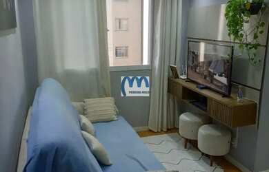 Imagem: O apartamento possui 2 Dormitórios, 1 Banheiro, 1 Vaga na garagem