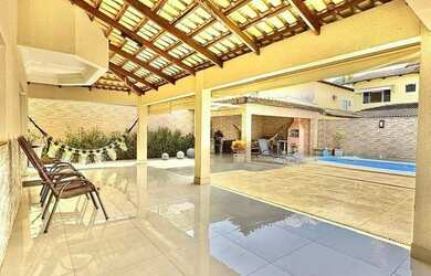 Imagem: A casa em condomínio possui 3 Dormitórios, 4 Banheiros, 4