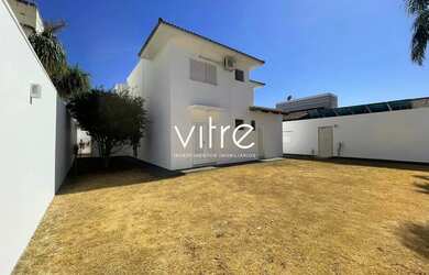 Imagem 2: Casa à venda no bairro Jardim Karaíba em Uberlândia