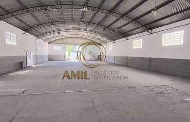 Imagem: O depósito para alugar possui 5 Vagas na garagem e 750m² de