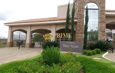 Imagem: O terreno possui 307m² de Área e está localizado em Roncáglia