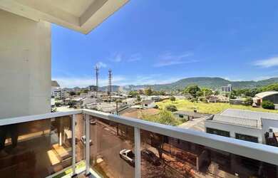 Imagem: O apartamento possui 3 Dormitórios, 2 Banheiros, 1 Vaga na