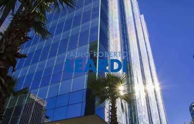 Imagem: O depósito possui 5 Vagas na garagem, 246m² de Área, Imóvel