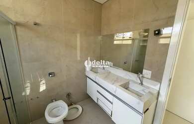 Imagem 8: Casa residencial com 3 quartos sendo 2 suítes disponível para venda...