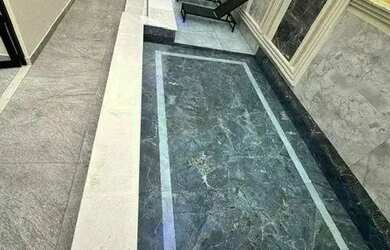 Imagem 2: Próximo ao píer na Meia Praia - Itapema - SC