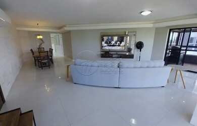 Imagem 10: Imóvel para venda tem 270 metros quadrados com 4 quartos em Ponta Verde...