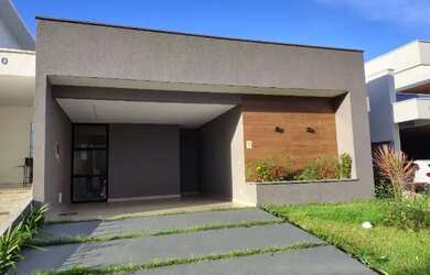 Imagem: A casa em condomínio possui 3 Dormitórios, 3 Banheiros, 4